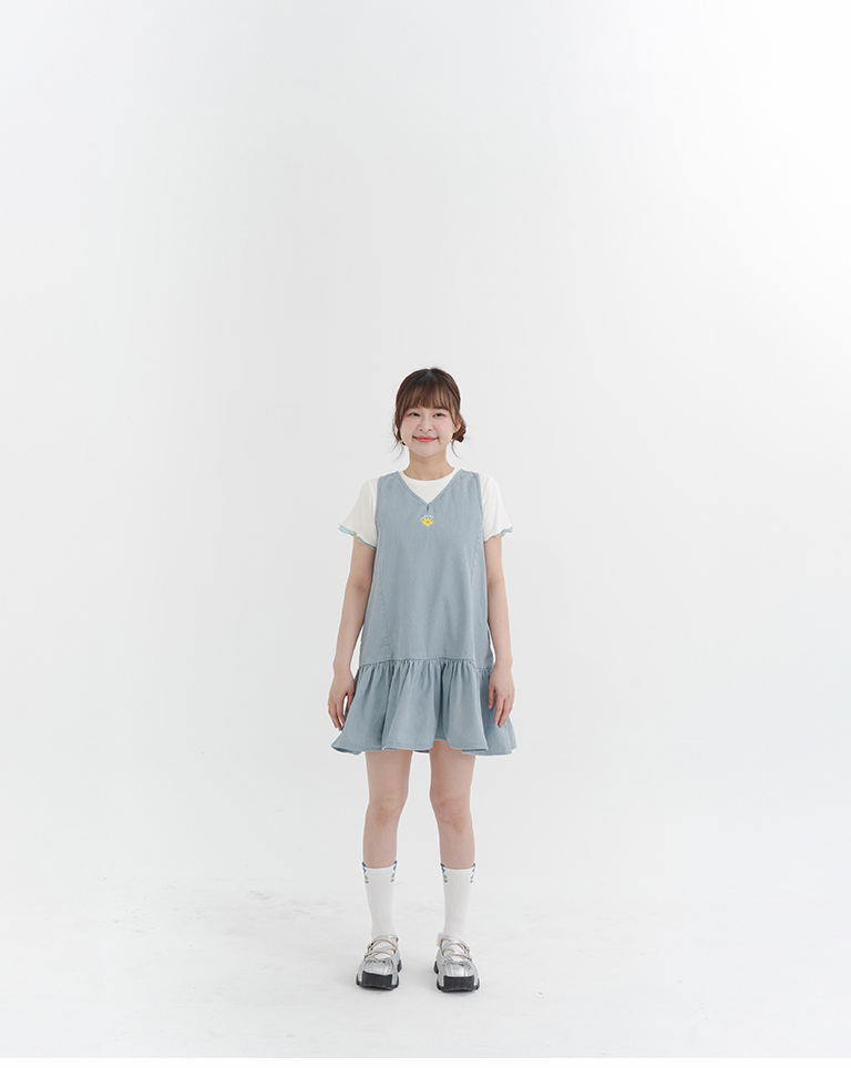 F色