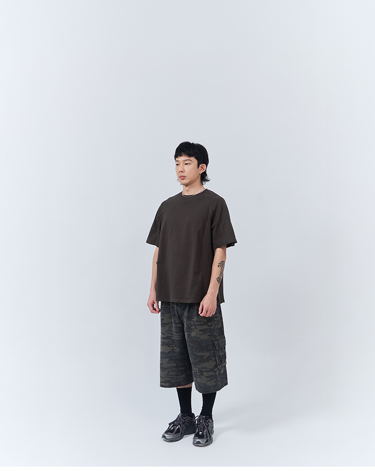深灰