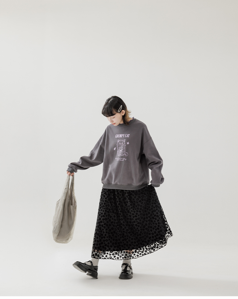 キャットプリントスウェット 2色展開