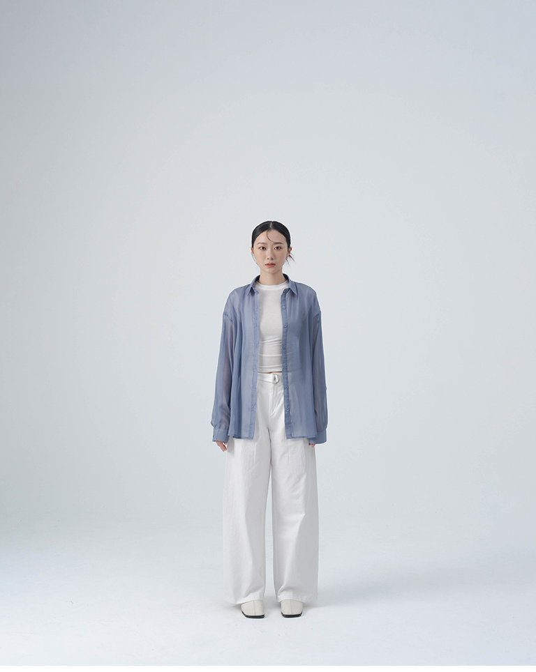 白